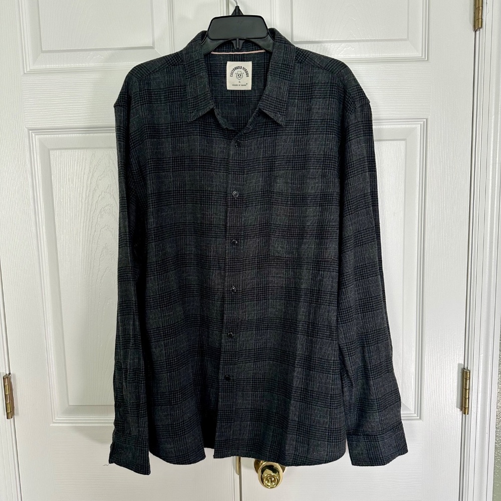Customized Version Mens XL Dark Gray Plaid Button Down Flannel Shirt
